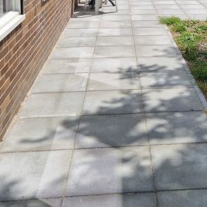 grijze-betontegels